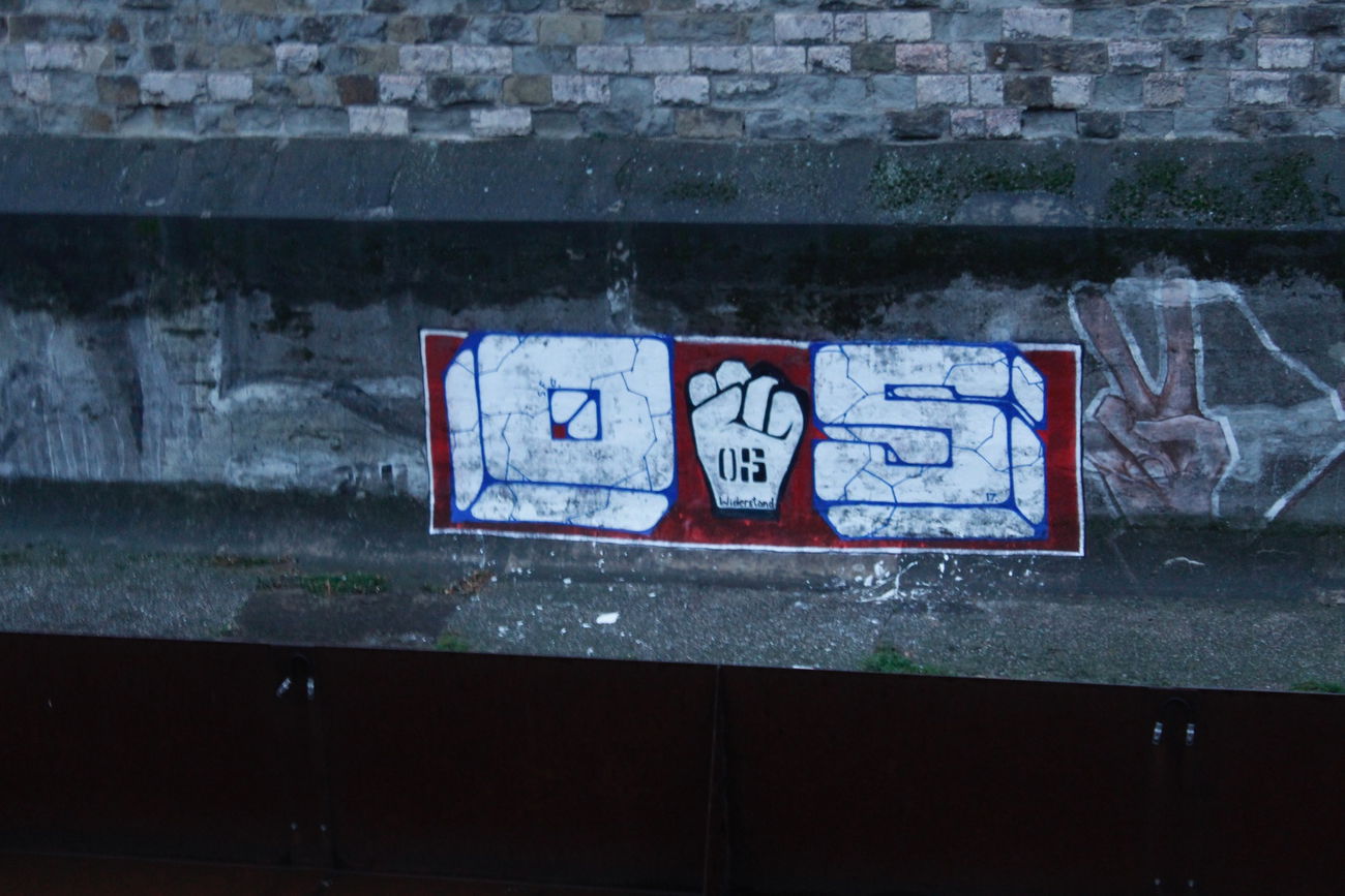 Graffiti Bombing - Photo by FameBalken