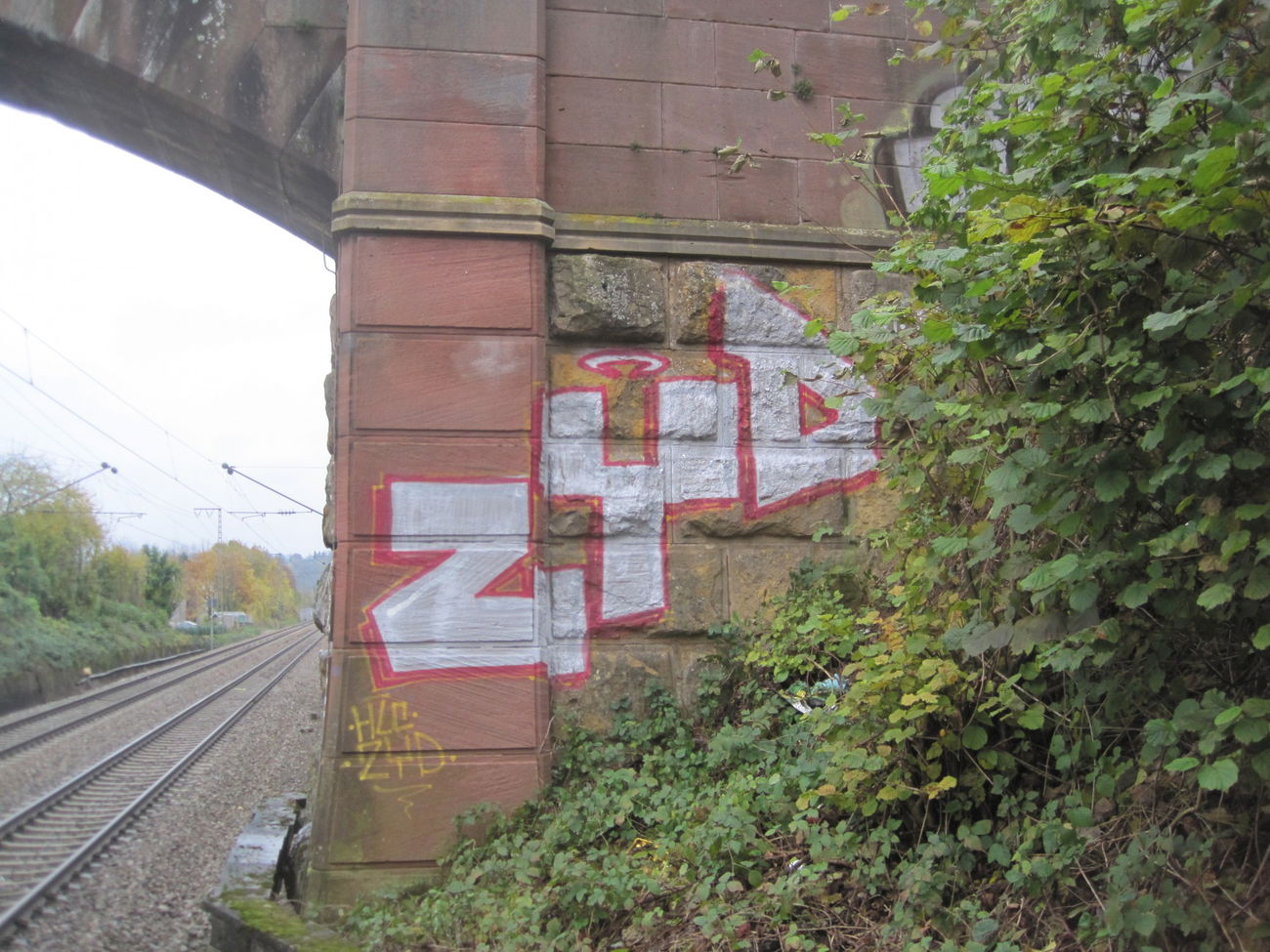 Graffiti Bombing - Photo by FameBalken