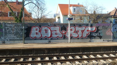 Graffiti Bombing - Photo by FameBalken