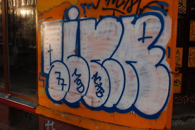 Graffiti Bombing - Photo by FameBalken