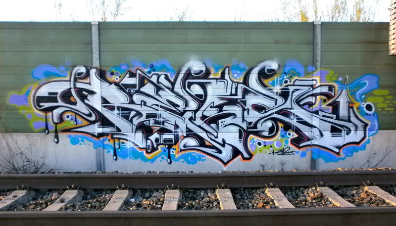 Graffiti Bombing in Vienna - Photo by Famelevel_O