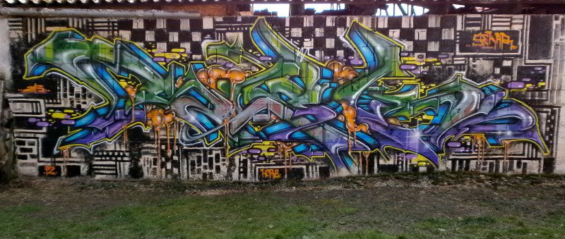 Graffiti Wall - Photo by Famelevel_O
