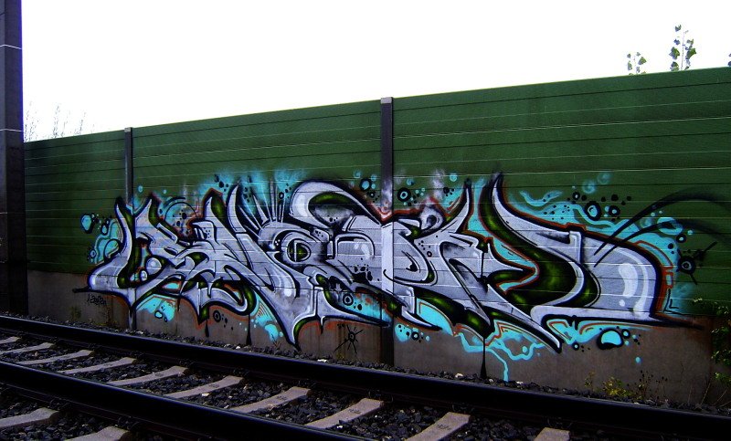 Graffiti Wall - Photo by Famelevel_O