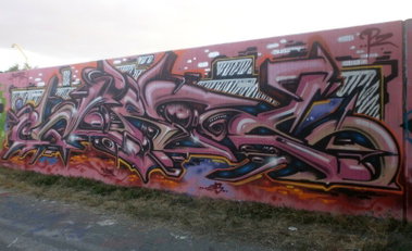 Graffiti Wall - Photo by Famelevel_O
