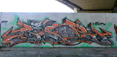 Graffiti Wall - Photo by Famelevel_O