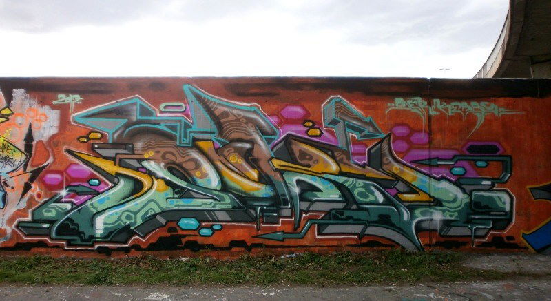 Graffiti Wall - Photo by Famelevel_O