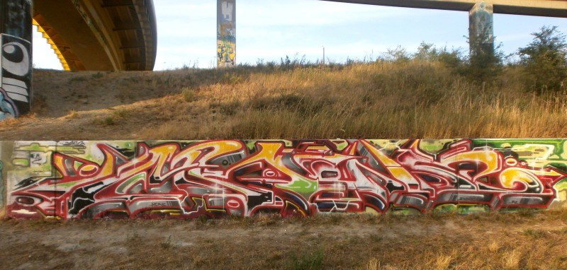 Graffiti Wall - Photo by Famelevel_O