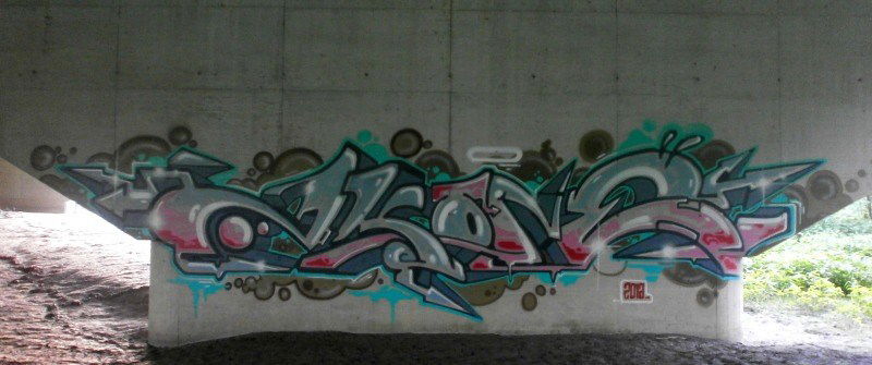 Graffiti Wall - Photo by Famelevel_O