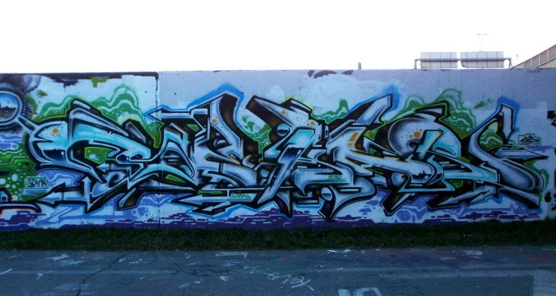 Graffiti Wall - Photo by Famelevel_O