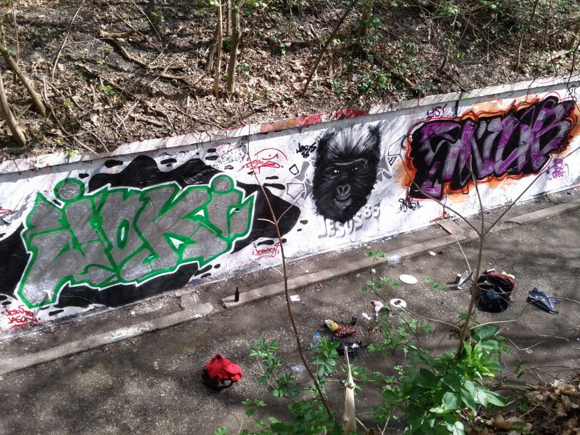 Graffiti Wall in Berlin - Photo by FarbenFroh - Berlin, 2013, EinsTwo3 (2013)