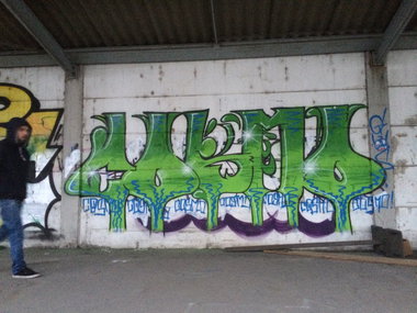 Graffiti Wall - Photo by Farbkasten - cosmo (2013)