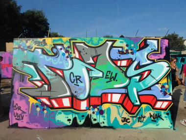 Graffiti Wall - Photo by Farbkiller - tods (2013)