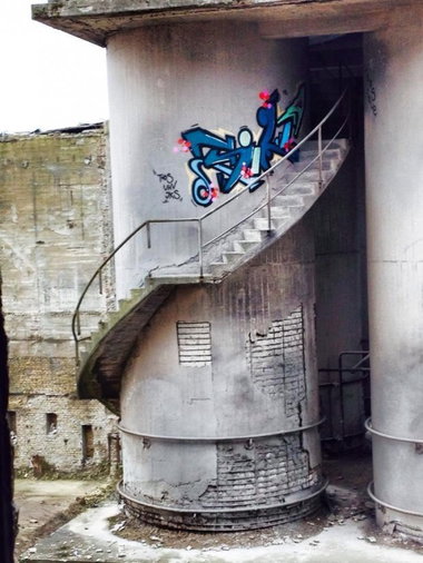 Graffiti Bombing - Photo by Farbkiller - silt, tods, uhv (2015)