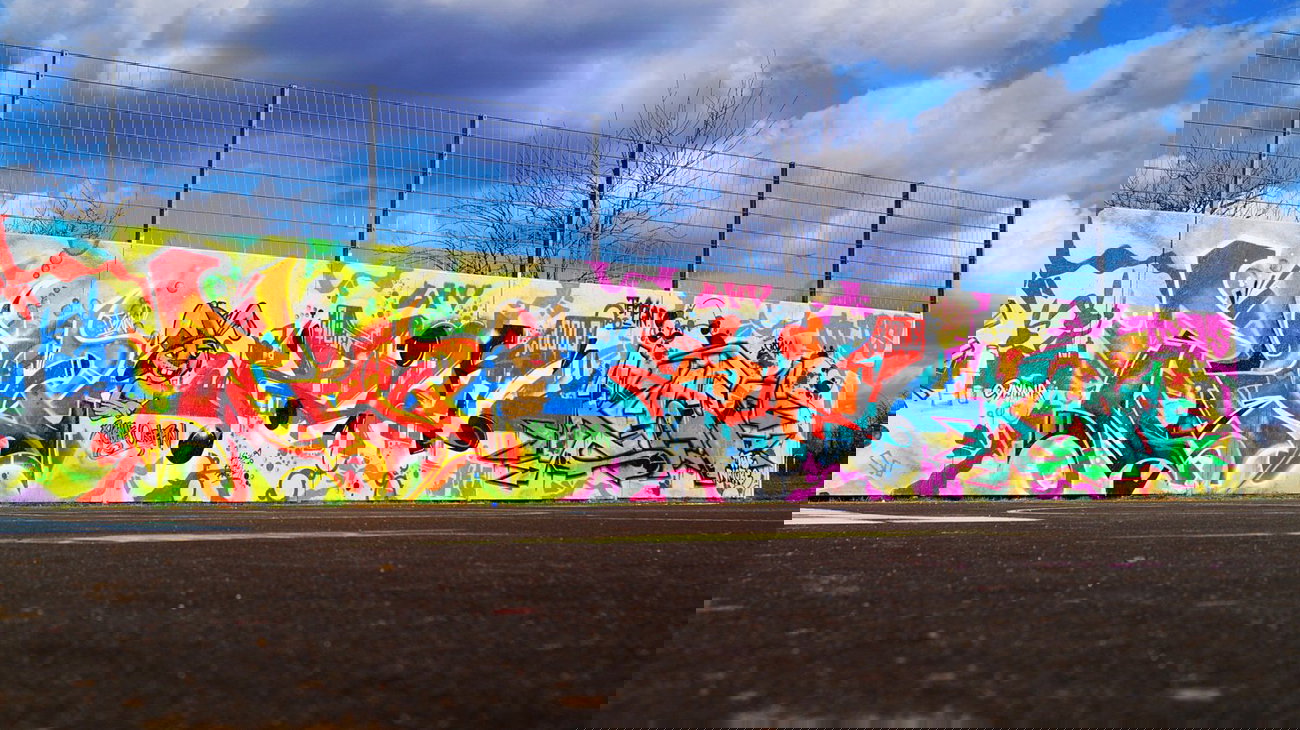 Graffiti Wall - Photo by Farbkiller - tods, tein, silt (2015)