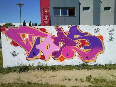 Graffiti Wall - Photo by Farbkiller - Tods, silt (2014)