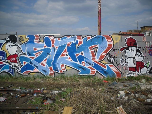 Graffiti Wall - Photo by Farbkiller - silt (2010)