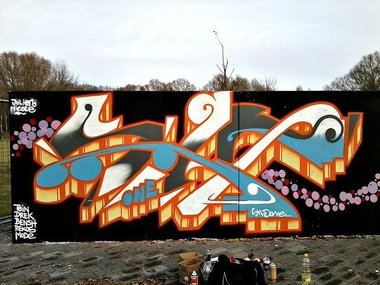 Graffiti Wall - Photo by Farbkiller - silt (2011)
