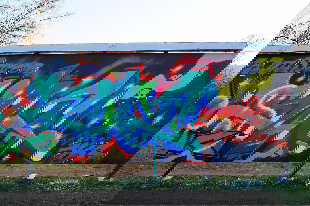 Graffiti Wall - Photo by Farbkiller - silt (2015)