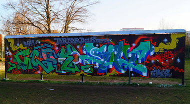 Graffiti Wall - Photo by Farbkiller - silt, clok, tods (2015)