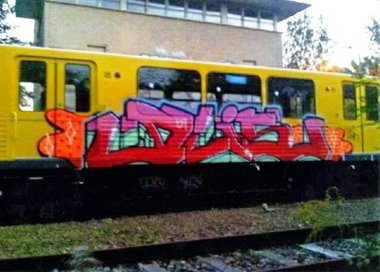 Graffiti Train - Photo by Farbkiller - sild (2009)