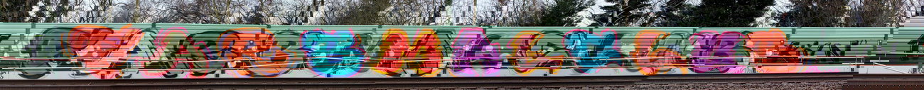 Graffiti Bombing - Photo by Farbmalclub