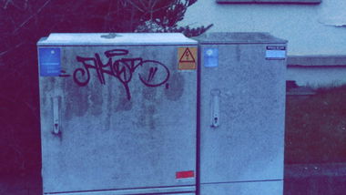 Graffiti Artwork - Photo by Fart