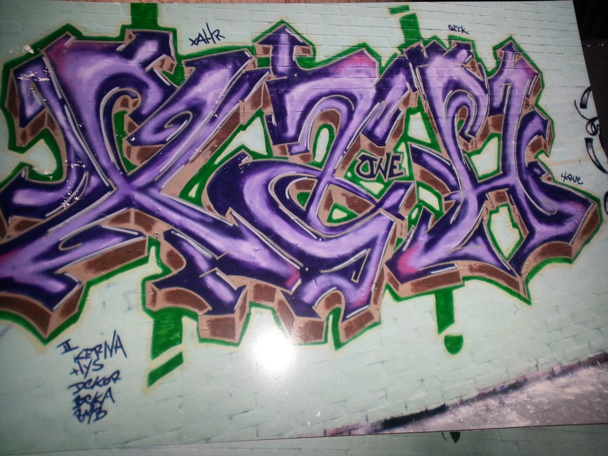 Graffiti Wall - Photo by Fatcap - xahr (2007)