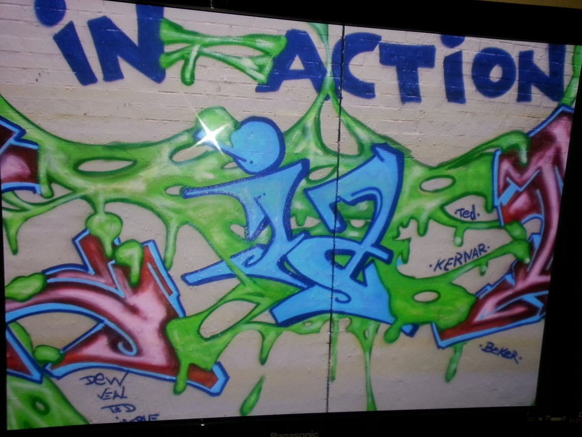 Graffiti Wall - Photo by Fatcap - ia, in, Aktion