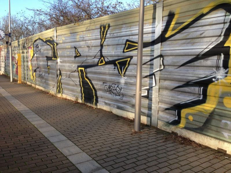 Graffiti Bombing in Braunschweig - Photo by Fens38