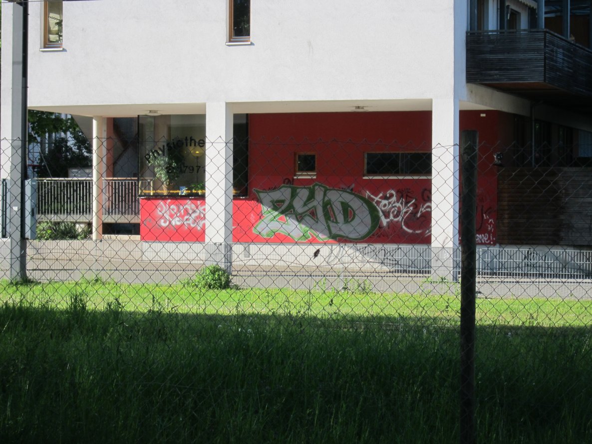 Graffiti Wall - Photo by FettesKind - ZYD