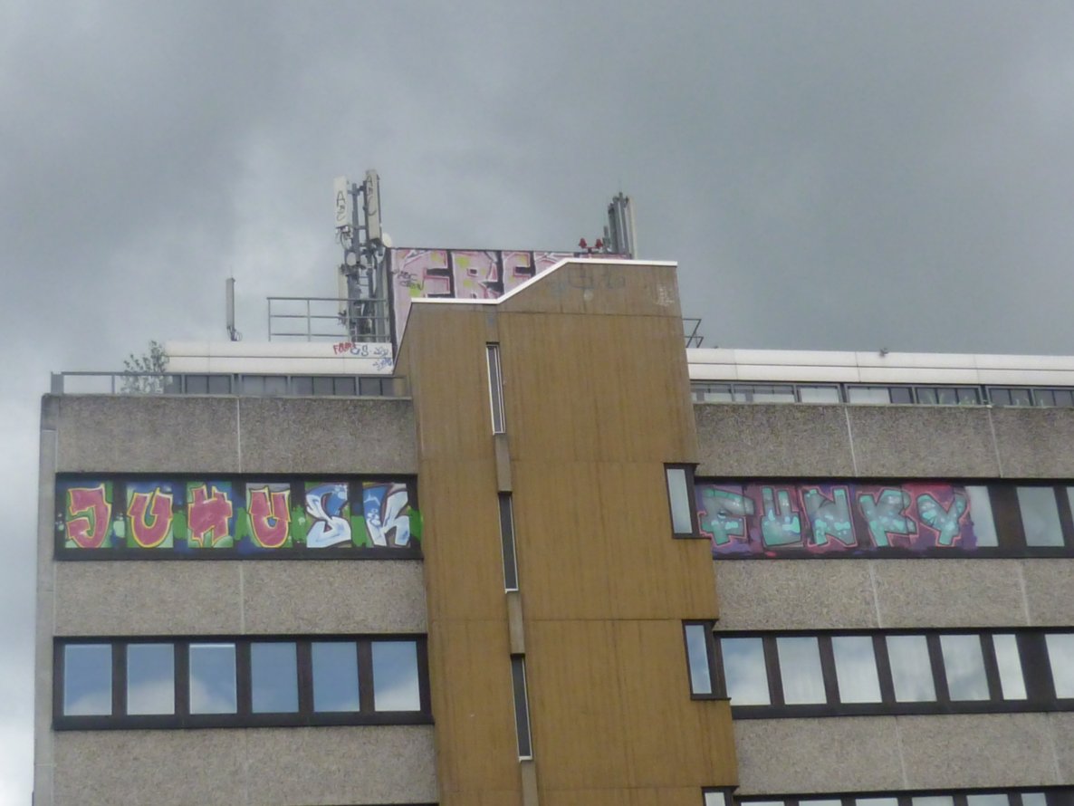 Graffiti Wall in Karlsruhe - Photo by FettesKind - Juhu, Sk, Funky