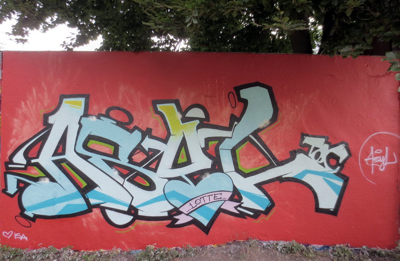 Graffiti Wall - Photo by Fhil - Cologne, Köln, Braunsfeld (2013)