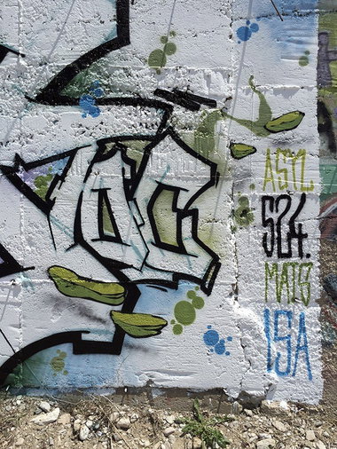 Graffiti Wall - Photo by Fhil - Greek, Asyl, Toc (2015)