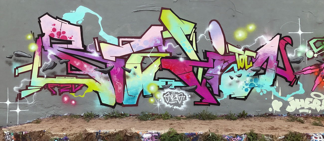 Graffiti Wall in Köln - Photo by Fhil - Cologne, Köln, Asyl