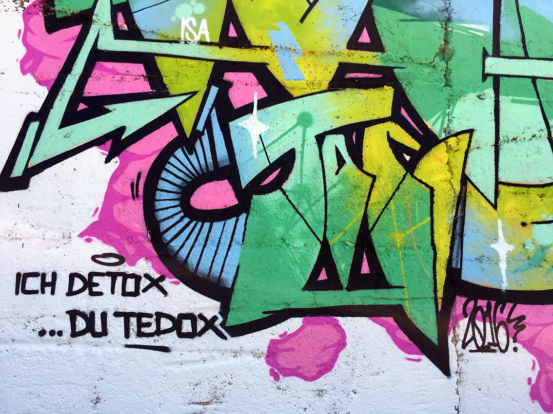 Graffiti Wall - Photo by Fhil - Greece, Ouzo, TOC (2016)