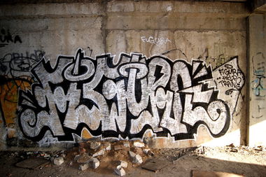 Graffiti Bombing in Kharkiv - Photo by FigurA