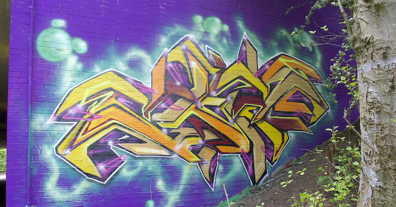 Graffiti Wall - Photo by Flag - flag