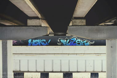 Graffiti Bombing - Photo by Flash