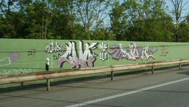 Graffiti Wall - Photo by FlowRain