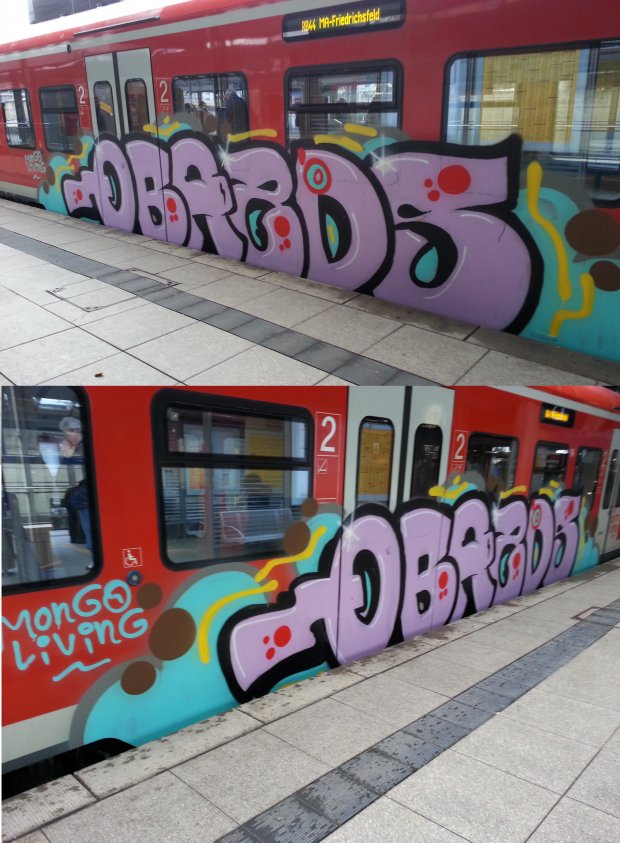 Graffiti Train - Photo by FlowRain - QBA, 2DOS, Mongo