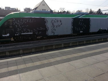 Graffiti Train - Photo by FlowRain - EPSC, OBC