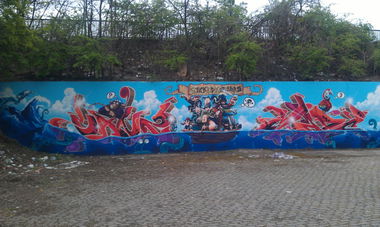 Graffiti Wall - Photo by FlowRain - Can2, MadC