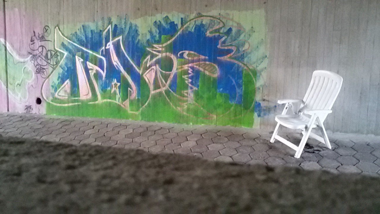 Graffiti Wall - Photo by Foks