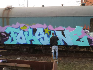 Graffiti Train - Photo by FoksOnE91 (2015)