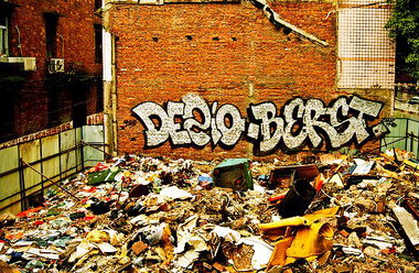 Graffiti Wall - Photo by Fonzinated - DEZIO (2011)