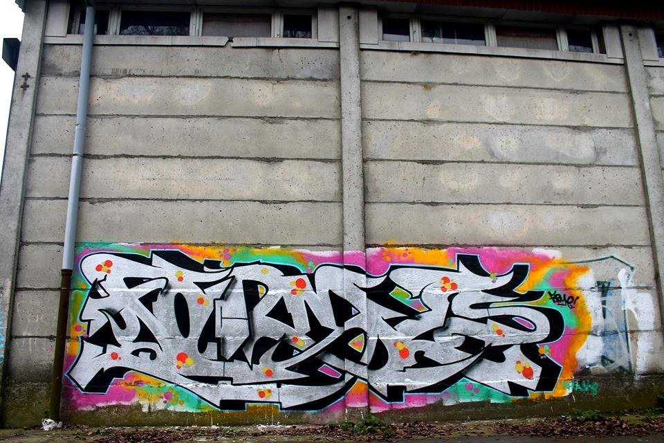 Graffiti Wall - Photo by Forme - Forme, Tods, 193