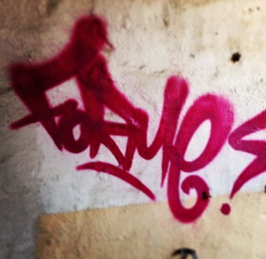 Graffiti Wall - Photo by Forme193 - Forme