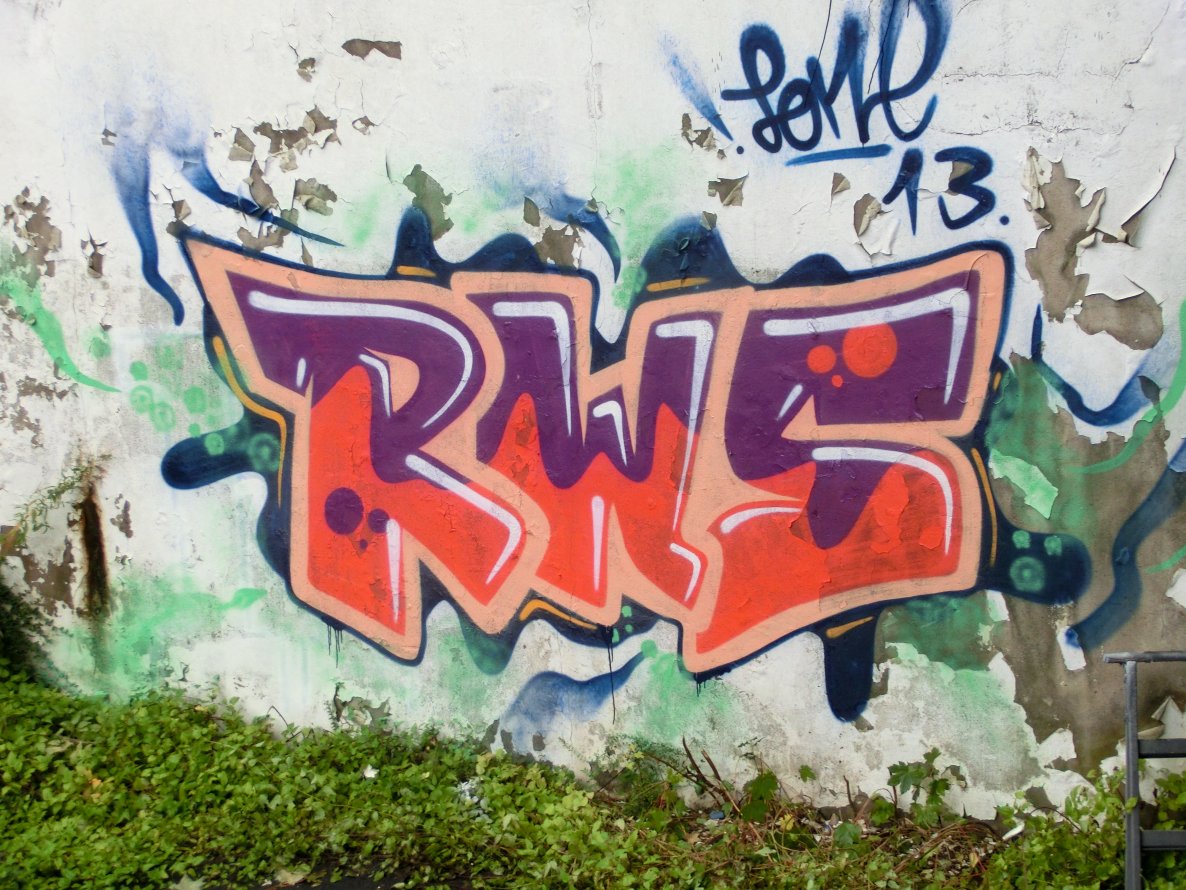 Graffiti Wall in Bonn - Photo by Frame - RWS, Lone (2013)