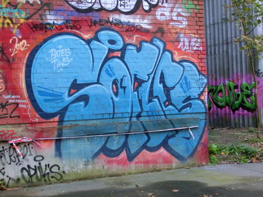 Graffiti Wall - Photo by Frame - Sofles (2013)