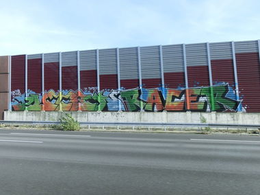 Graffiti Wall - Photo by Frame - Puton, Racer, NETZ